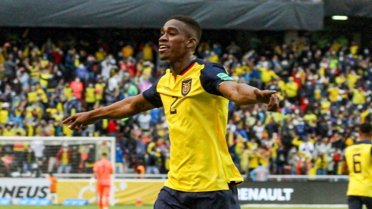 Félix Torres convirtió el tanto de la igualdad en Quito, ante Brasil, para rescatar un punto clave.