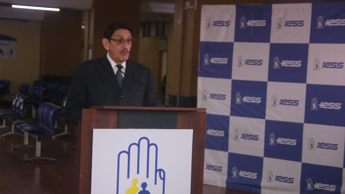 Nelson García, director general del Instituto Ecuatoriano de Seguridad Social.