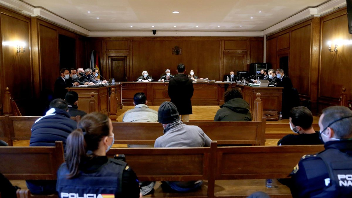 Vista del juicio por el alijo de 3000 kgs. de cocaína intervenido en aguas de la Ría de Aldán en un narcosubmarino.