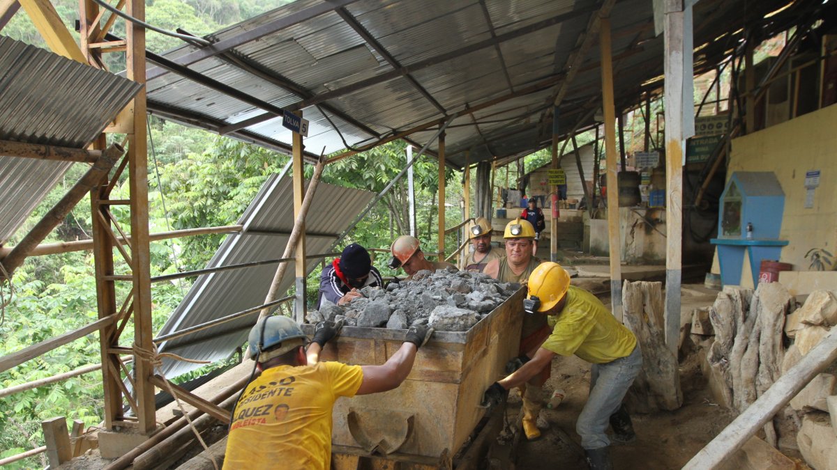 En muchos de los casos, estas actividades son de tipo artesanal y semimecanizada con impacto elevado al no contemplar medidas de control