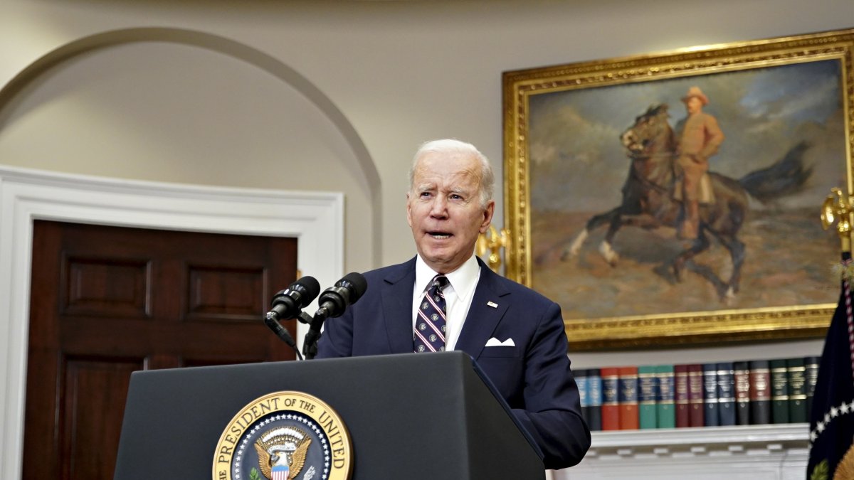 El Presidente Joe Biden habla en el Salón Roosevelt de la Casa Blanca, sobre la muerte del líder terrorista.