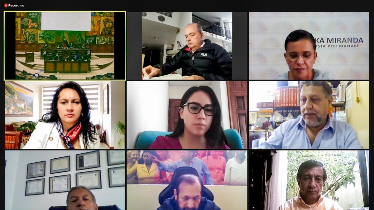 La Asamblea Nacional retoma la sesión de manera semipresencial.