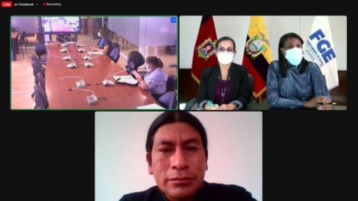 Reunión. La fiscal Diana Salazar detalló las acciones tomadas en el caso.