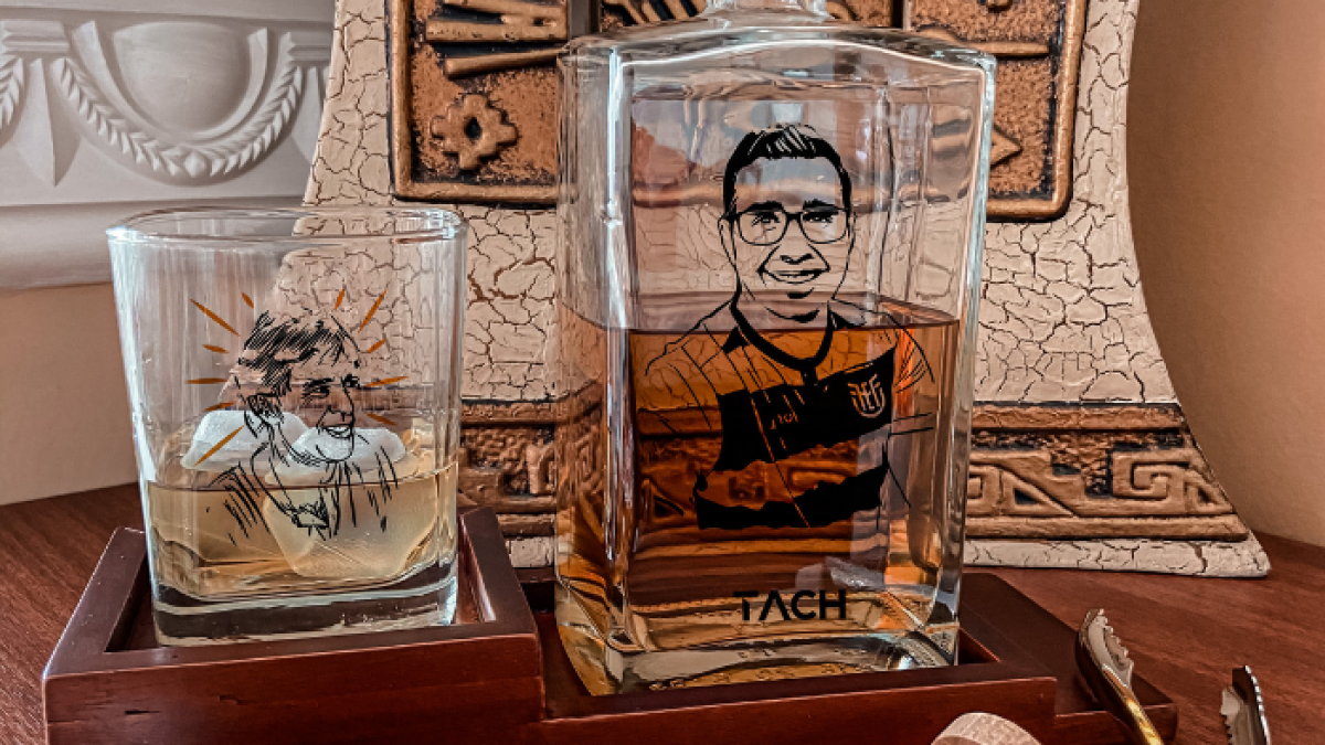 Botella personalizada de Artist Tach.