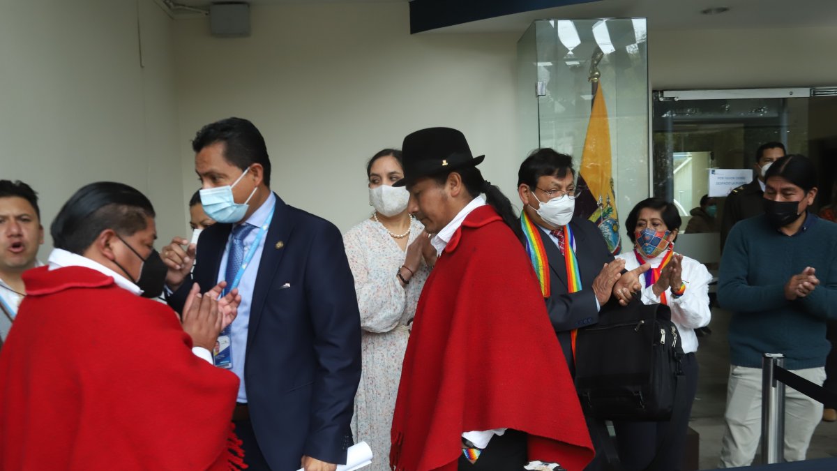 Demanda. Iza impugnó nueve artículos y la séptima disposición general de la reforma tributaria