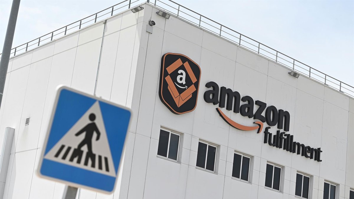 Fotografía de archivo de la vista de las instalaciones que Amazon.
