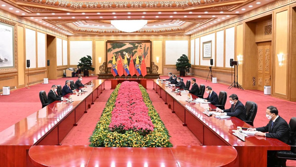 Reunión. En el encuentro entre el presidente Lasso y el mandatario chino, Xi Jinping, se habló sobre la deuda.