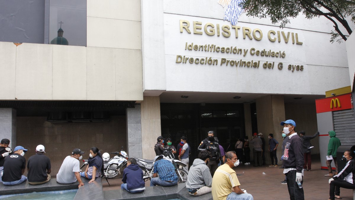 Lugar. En la agencia matriz del Registro Civil de Guayaquil se ofrecerá el servicio emergente.