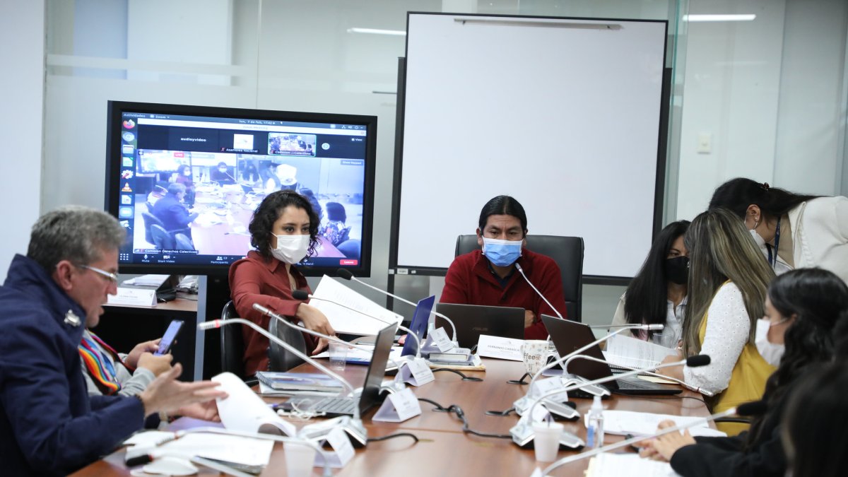 Análisis. Los miembros de la Comisión tienen más de 300 solicitudes de amnistías e indultos en su poder.