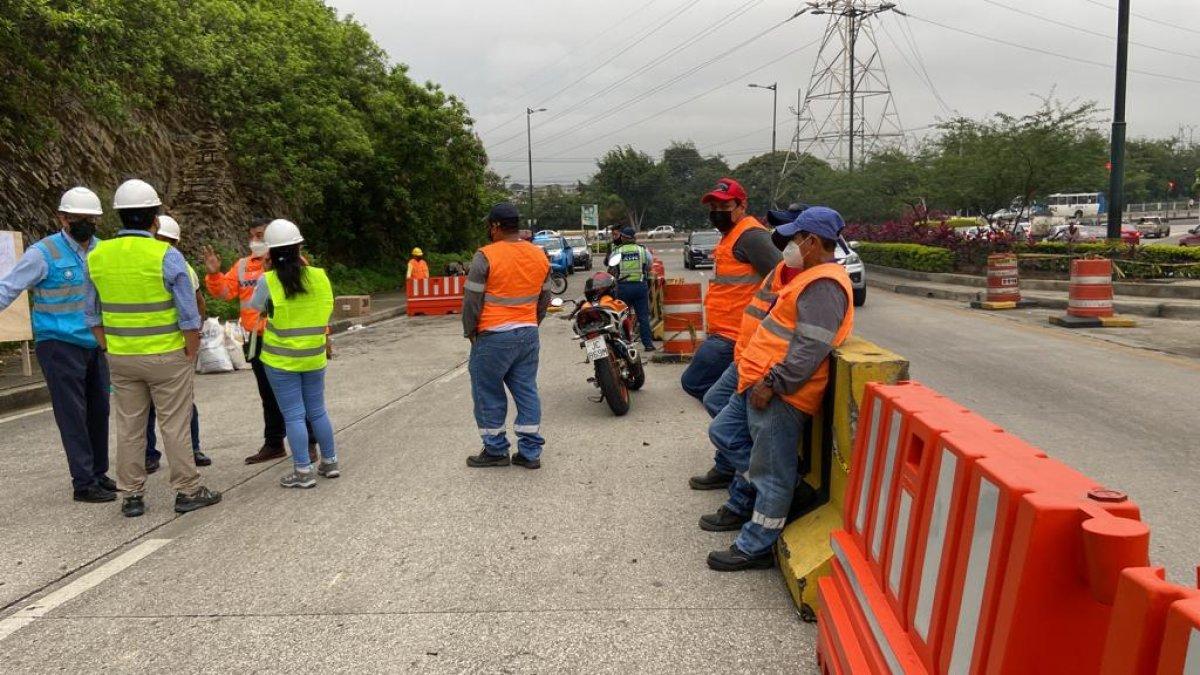 Ayer por la tarde, personal del Cabildo empezó las trabajos en el sitio afectado.