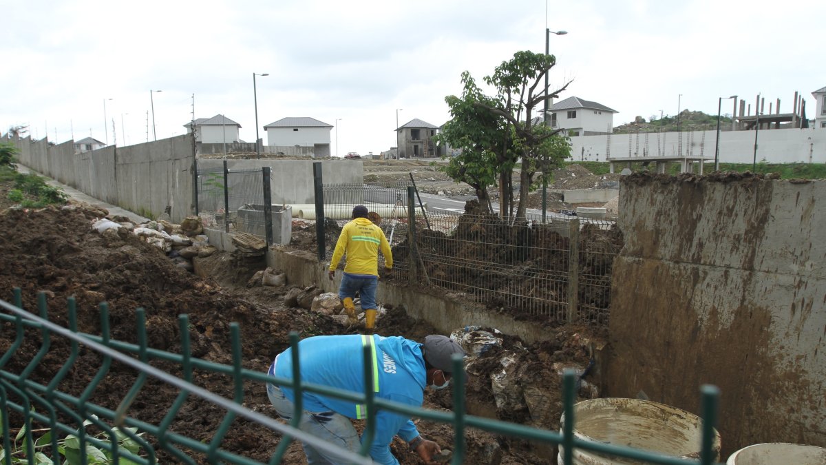 El sector de la construcción señala que el proceso entorpece la entrega de los préstamos.