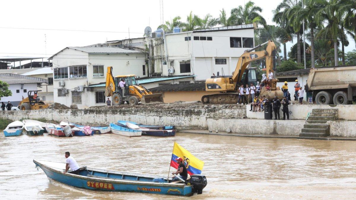 El mandatario fue explícito en que no han atendido el dragado de Balao y esto ocasiona este desastre.