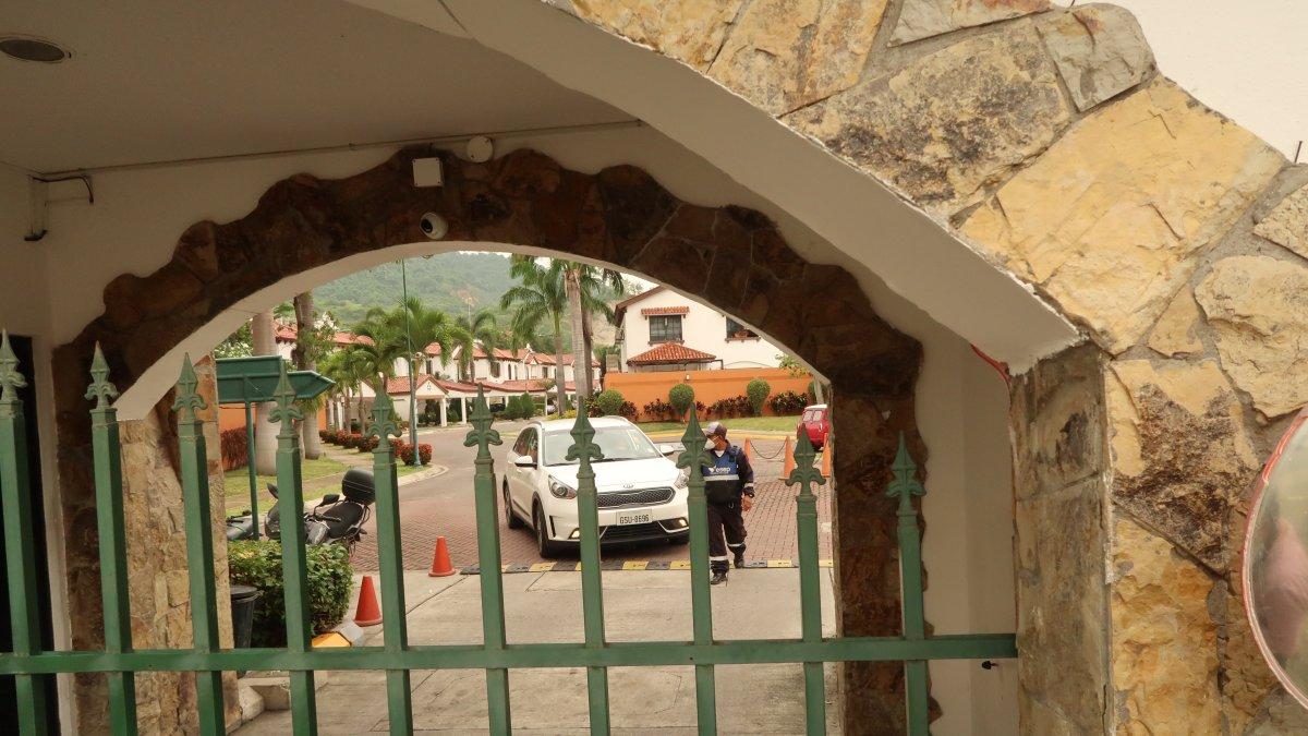 Seguridad. Los residentes de la etapa Bonanova regresaron, ayer, a su tranquilidad, pero aún con la expectativa de dónde van a cumplir el arresto domiciliario los detenidos.