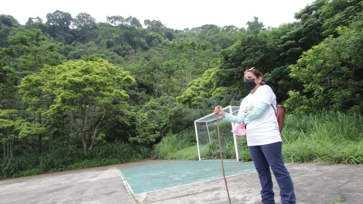 Hecho. Patricia Amores es una de las residentes que no permitirá que se toque este pulmón natural.