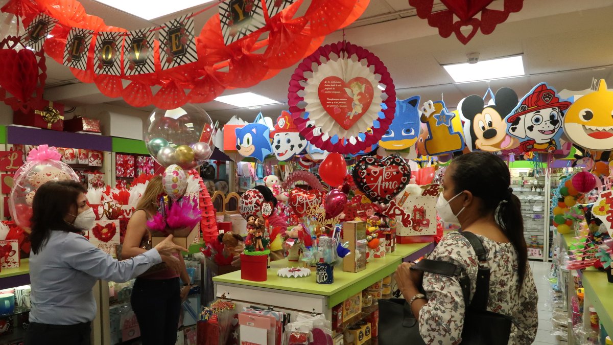 Ambiente. En Fantasías del Conquistador hay detalles desde $ 2, también hacen arreglos personalizados desde $ 8.