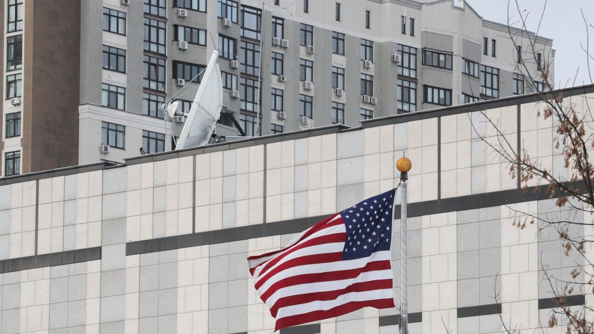 Exterior de la Embajada de EEUU en Kiev, en una fotografía de archivo.
