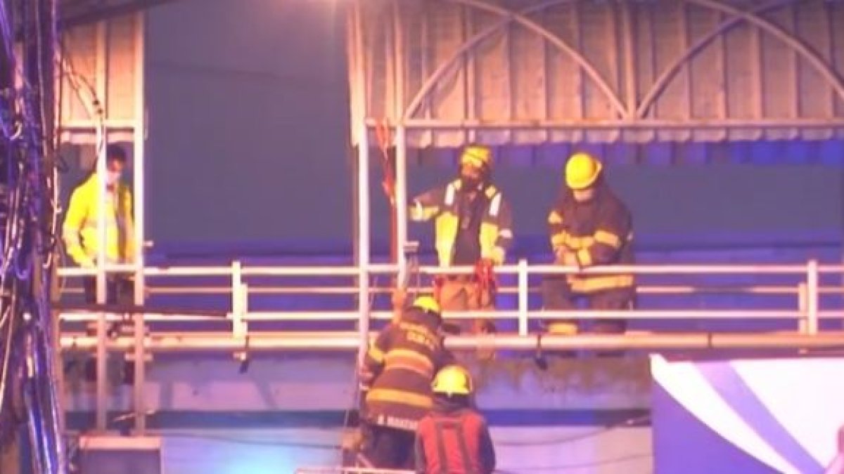 Dos cuerpos fueron recuperados con la ayuda de especialistas del Cuerpo de Bomberos.