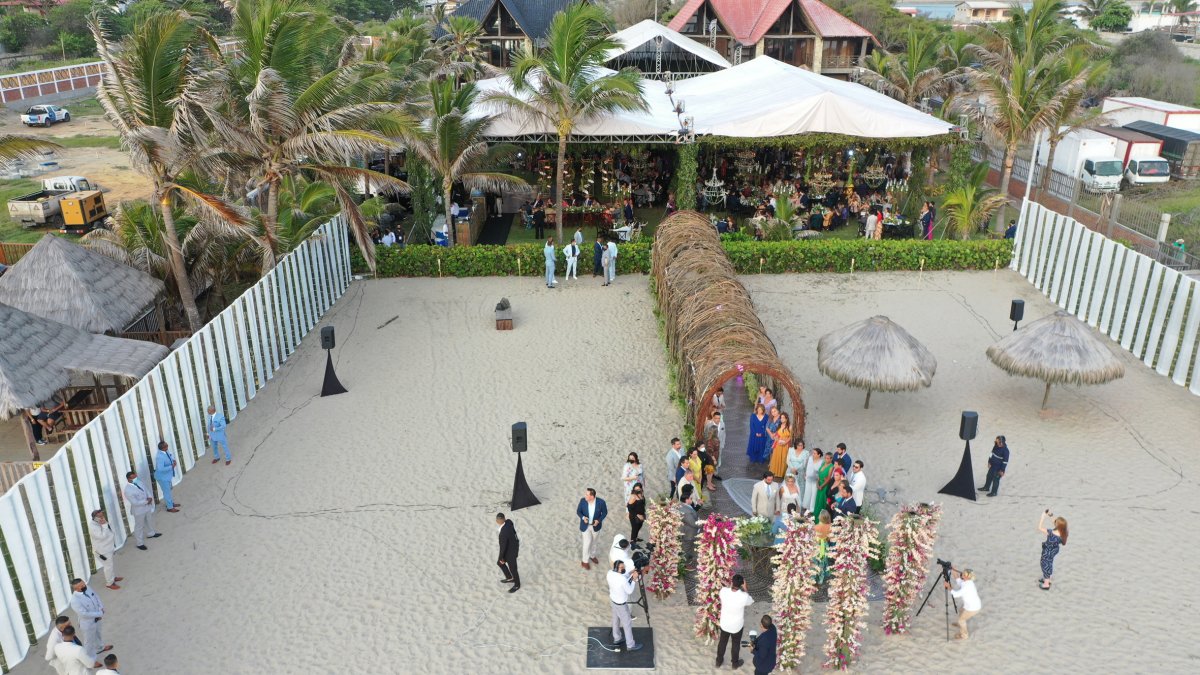 Una vista desde el aire de lo que fue la boda entre Cynthia Viteri y Juan Carlos Váscones.