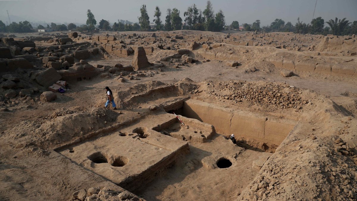 Zona de excavación del complejo arqueológico de Cajamarquilla