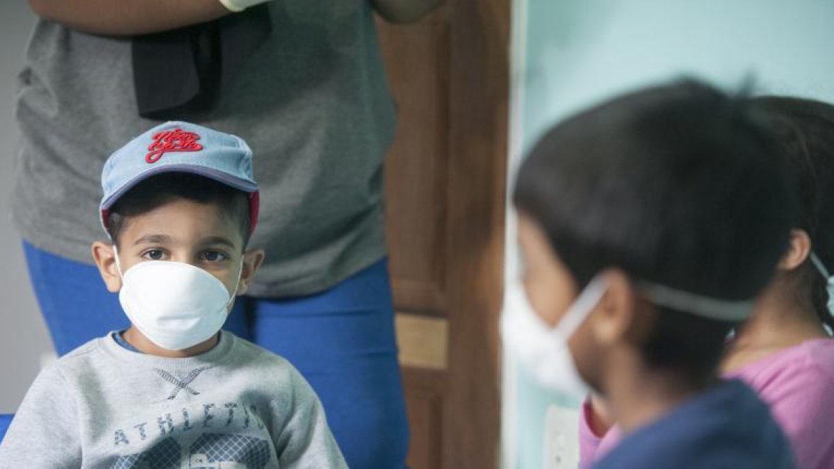 El uso de mascarillas sigue peresente en gran parte del mundo y cada vez se busca más efectividad en estas prendas.