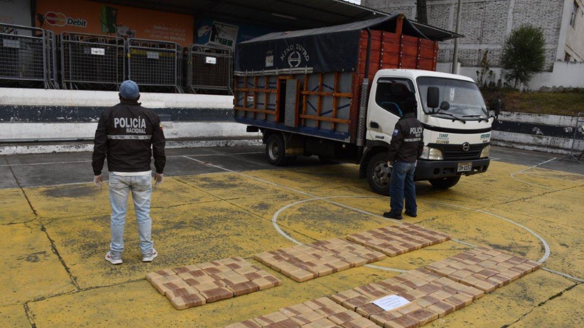 La droga estaba oculta en seis sacos de yutes, dentro de las ‘caletas’ de los vehículos.