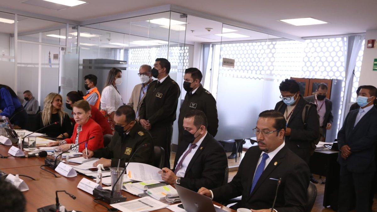 La Comisión de Transparencia y Participación Ciudadana convocará al presidente del Consejo de la Judicatura, Fausto Murillo, y a la jueza Karly Vargas para que comparezcan sobre el caso de la pugna en el CPCCS.