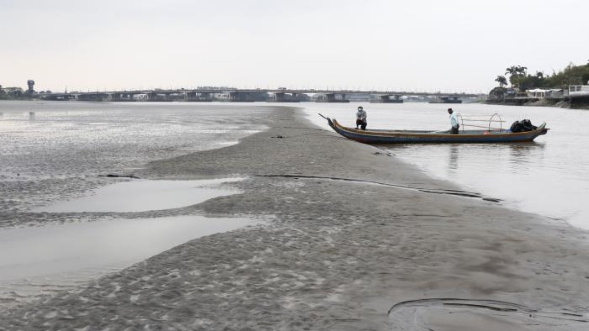 Proyecto. La historia del dragado del islote El Palmar, sobre el río Guayas, ha sufrido varios tropiezos.