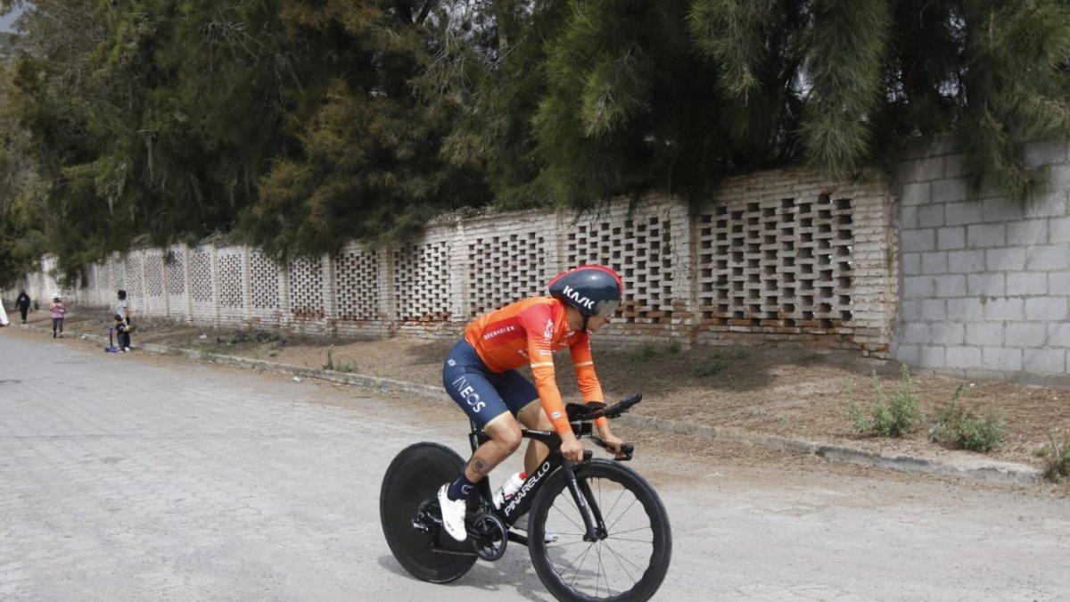 Richard Carapaz durante su calentamiento.