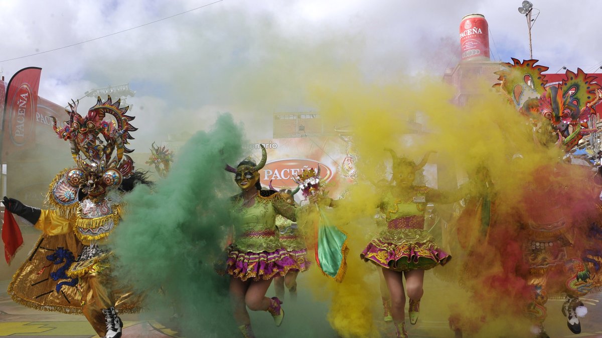 Con mucho color disfrutaron del carnaval