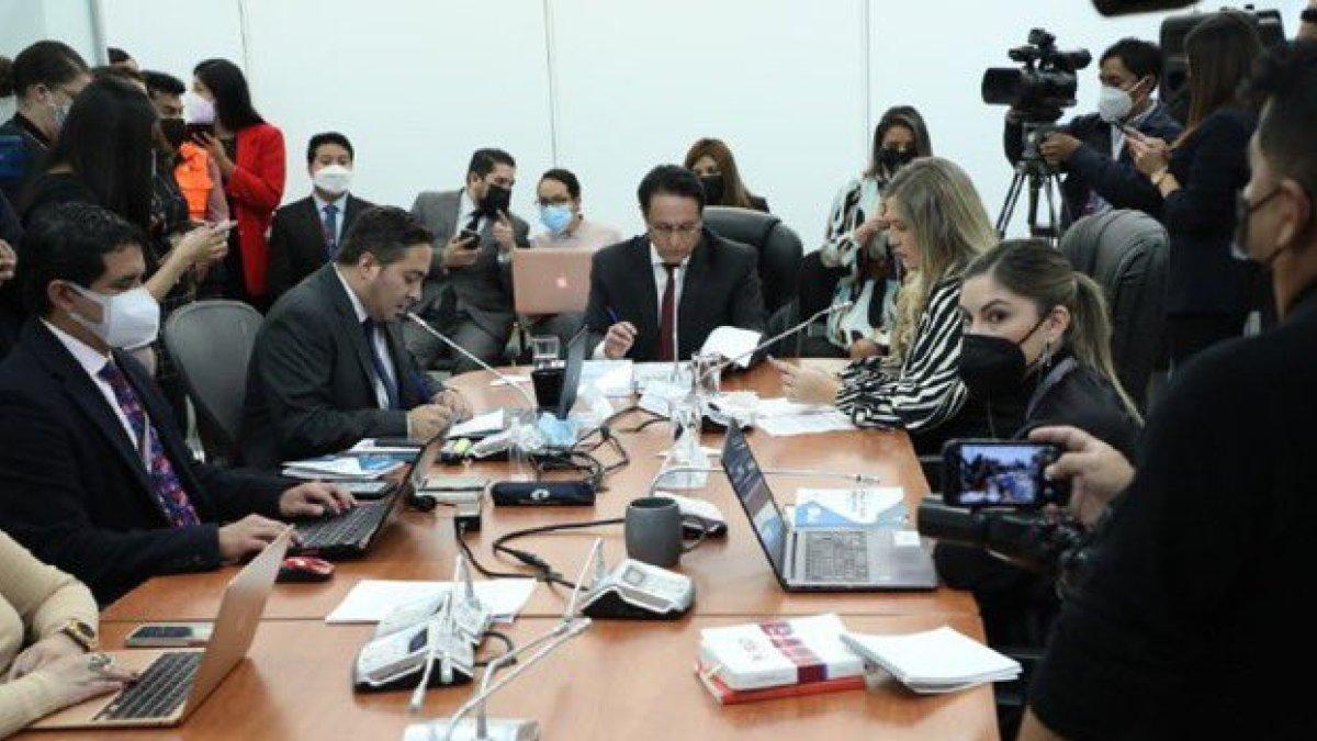 Integrantes de la Comisión de Fiscalización de la Asamblea Nacional, durante la sesión del lunes 21 de febrero de 2022.