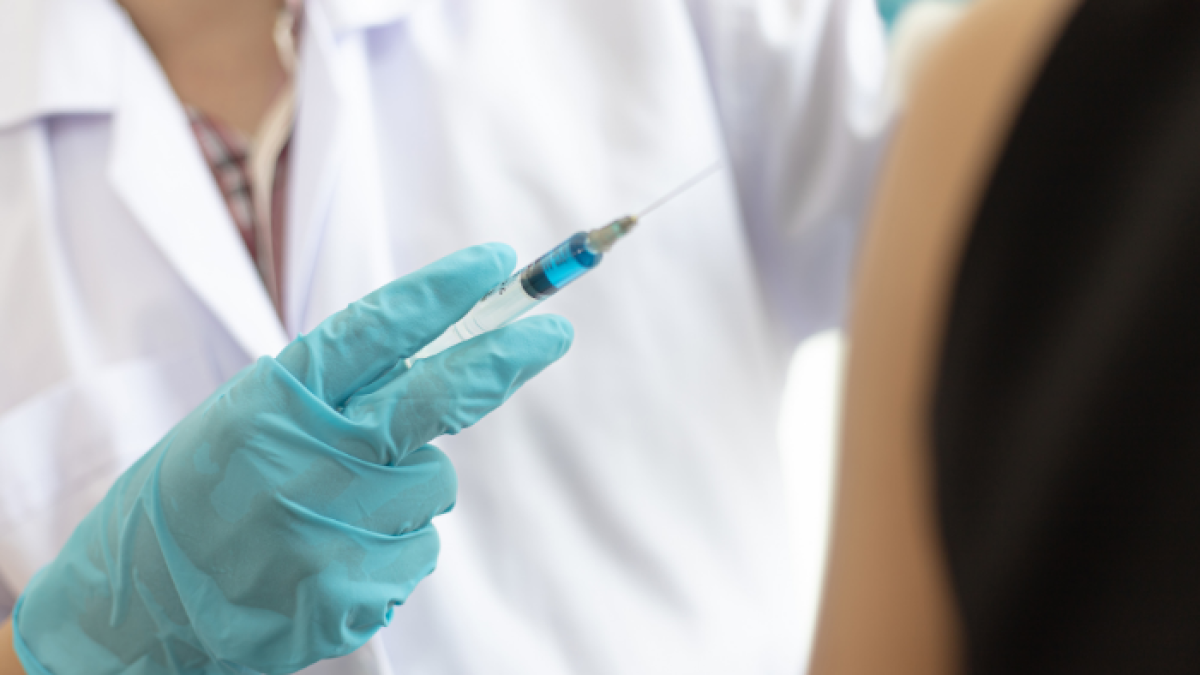 El hombre utilizó identificaciones de otras personas