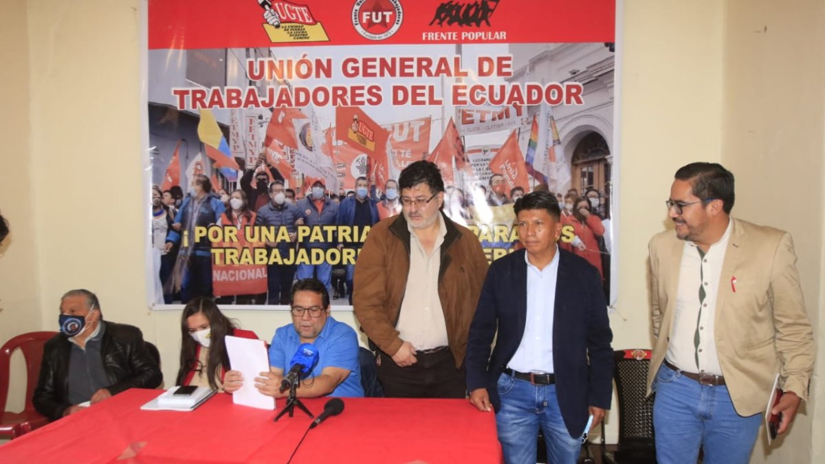 Acción. Los sindicalistas participarán mañana en un plantón en el IESS en la capital.