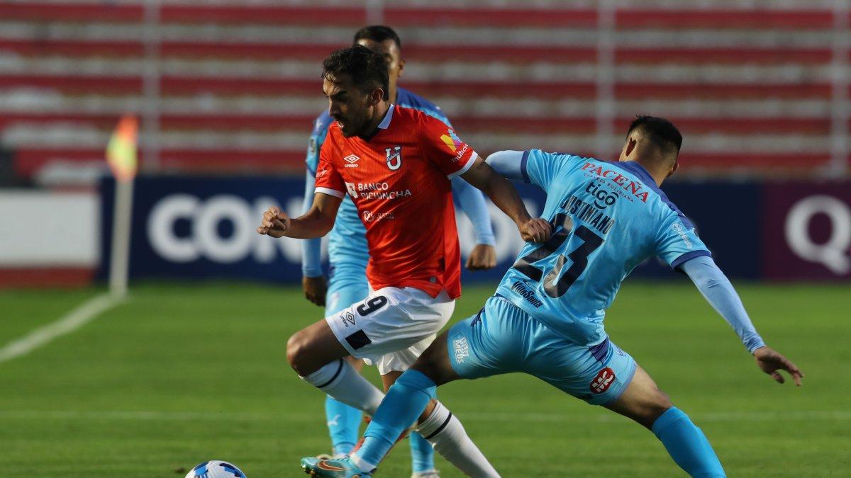 Bolívar y Católica no se sacaron ventaja en el duelo de ida en La Paz.