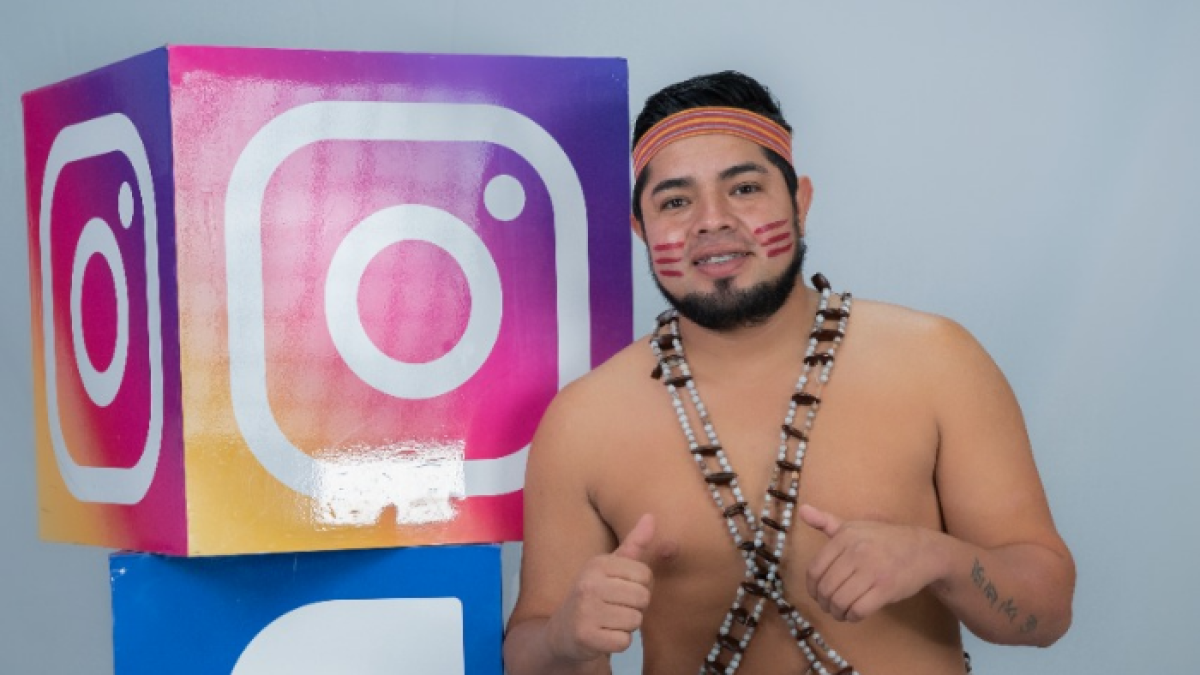 Nació en Zamora y proviene de una familia de seis hermanos.