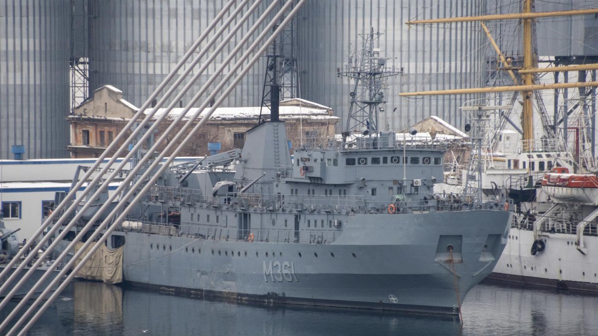 Barcos militares ucranianos en la bahía de la ciudad de Odesa, en una imagen de archivo.