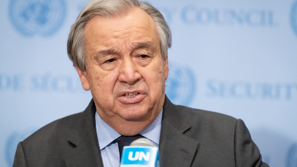 Fotografía cedida por la ONU donde aparece su secretario general António Guterres mientras habla este jueves durante una rueda de prensa en la sede del organismo en Nueva York.