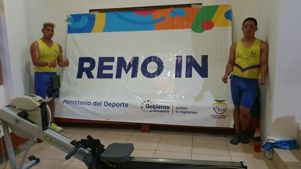 Bryan Quinquiguano (i) y Xavier Vargas fueron los mejores en la categoría MPR3-II 2.000 metros.