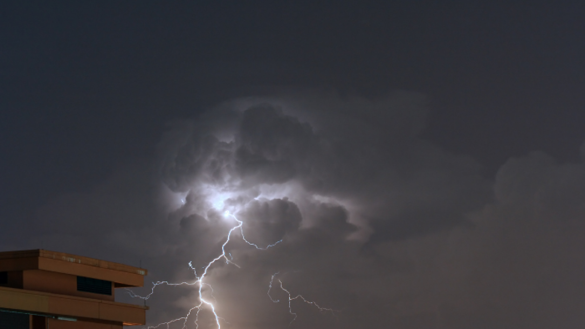 Tormenta eléctrica, referencial.