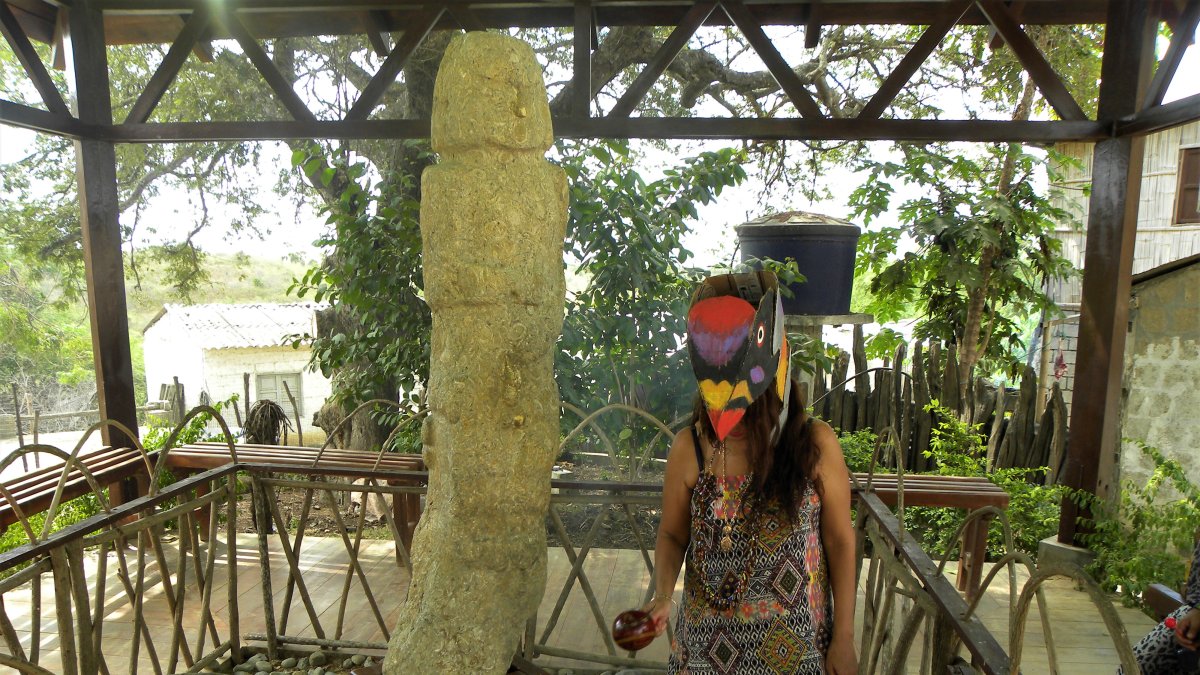 Brillo. La fotografía corresponde a meses previos a la emergencia sanitaria. El área en la que se ubica el monolito tenía mejor presentación.