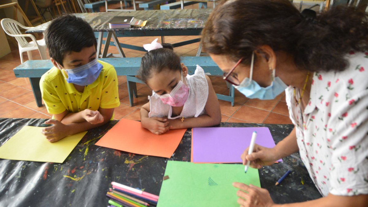 La práctica de actividades extracurriculares ayuda a la formación de niños y adolescentes.