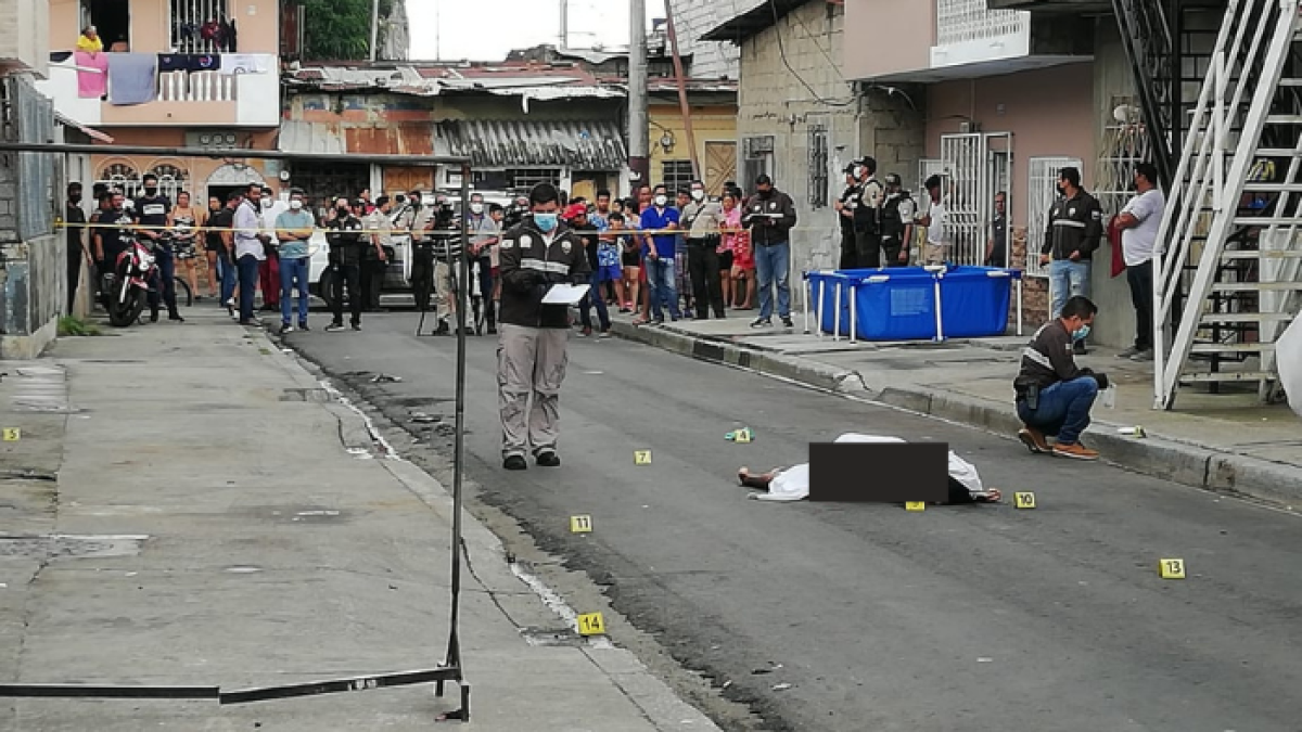 En el Guasmo norte fue asesinado César Montenegro Hidalgo. Fue el primer hecho violento del sábado