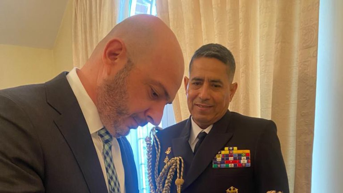 Autoridades. La firma y legalización del acuerdo.