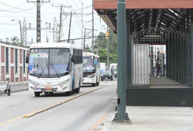 Guayaquil La troncal 4 de la metrovía no rueda pese a estar lista