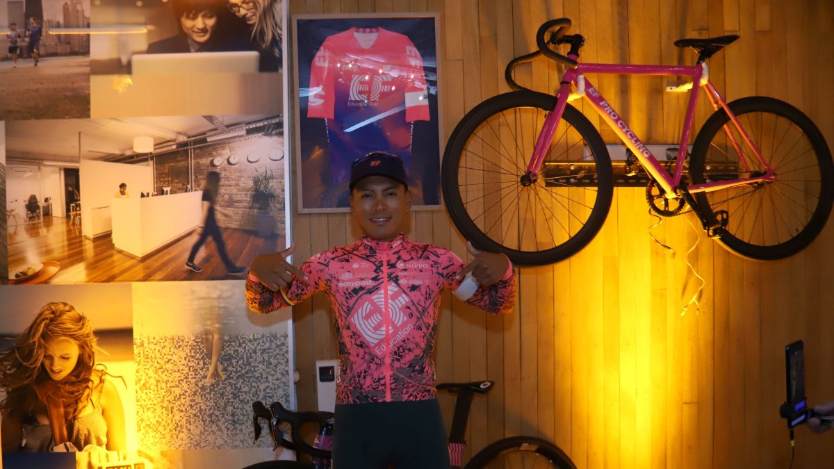 Jonathan Caicedo amplió su vínculo hasta 2023 con EF Education-EasyPost. El Giro de Italia es su principal objetivo de la temporada.