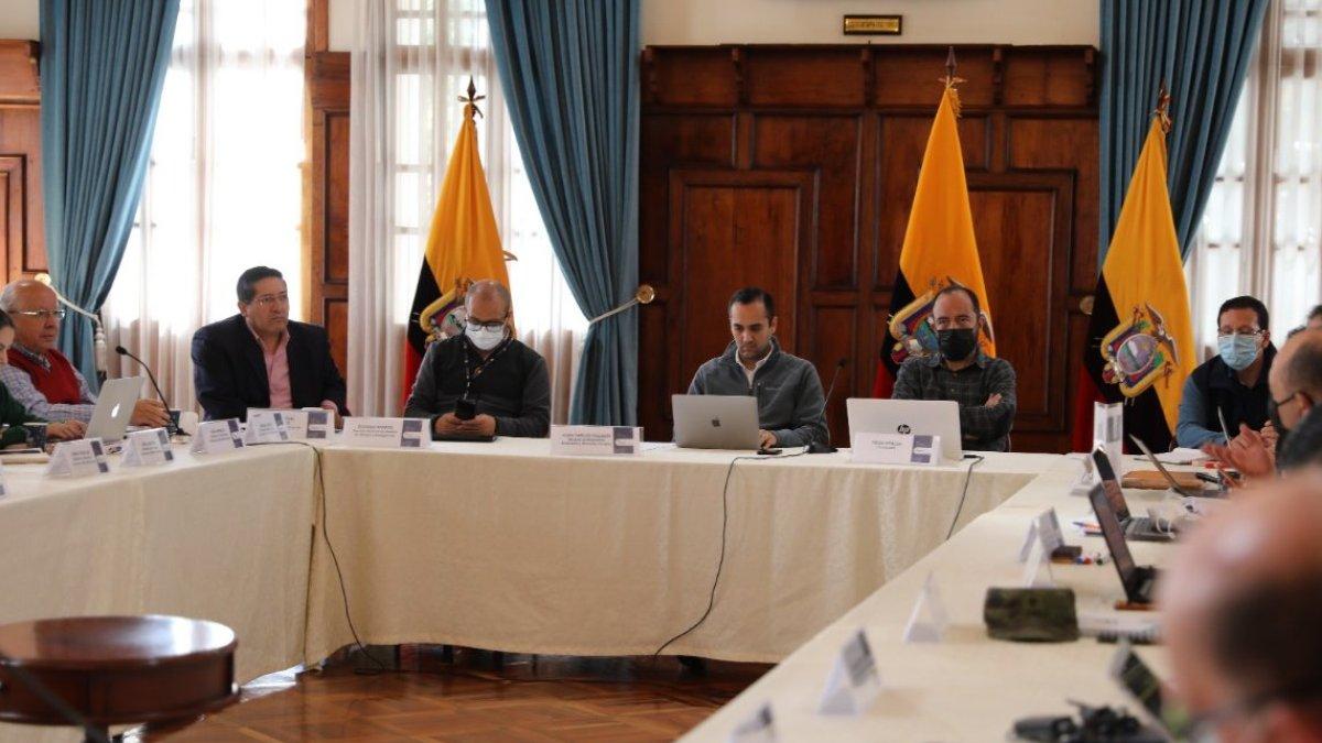 Monitoreo. Desde el Palacio de Najas se maneja la situación de los estudiantes ecuatorianos.