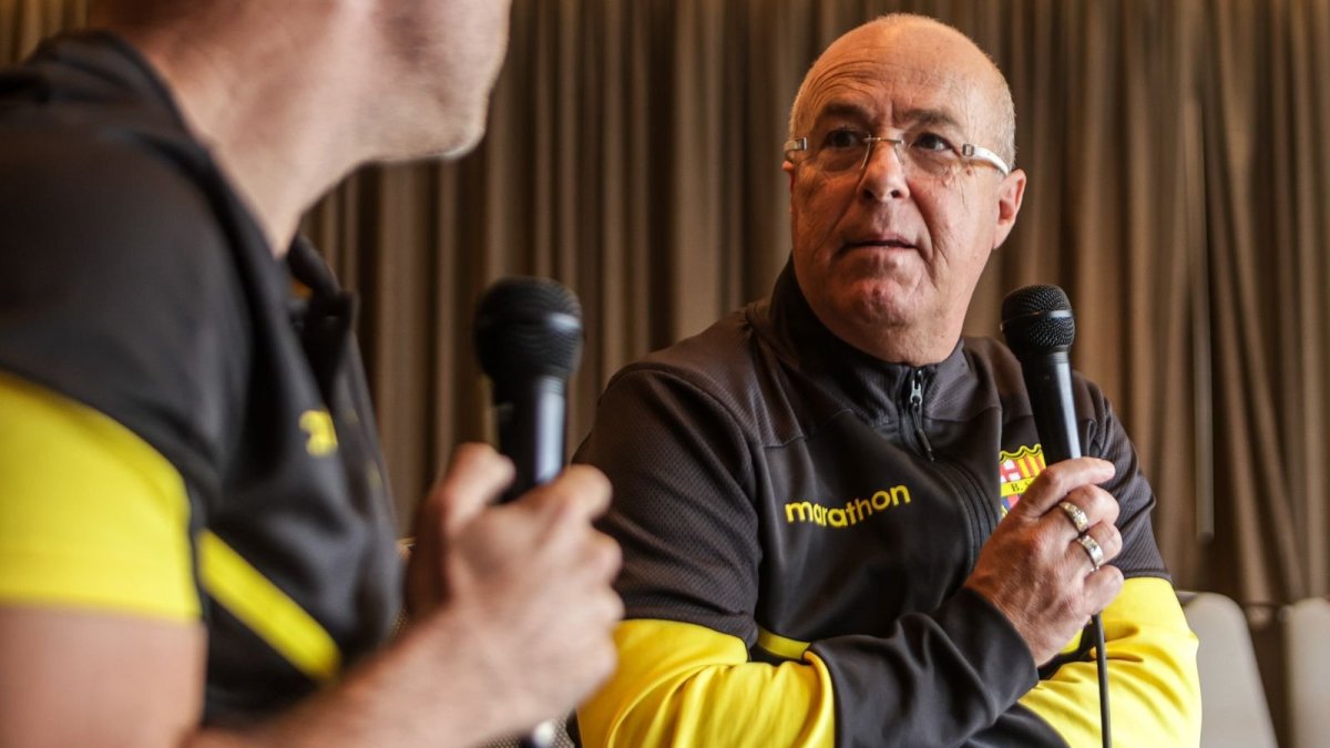Jorge Célico, entrenador de Barcelona, está en Lima junto al conjunto amarillo.