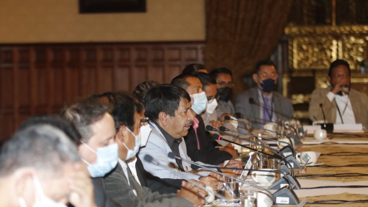 La reunión con el presidente inició pasadas las 18:00 del 2 de marzo y se extendió por más de cuatro horas.