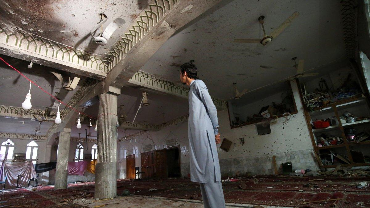 La explosión ocurrió la mañana de ayer, cuando se daba un acto sagrado para ellos. EFE/EPA/ARSHAD ARBAB