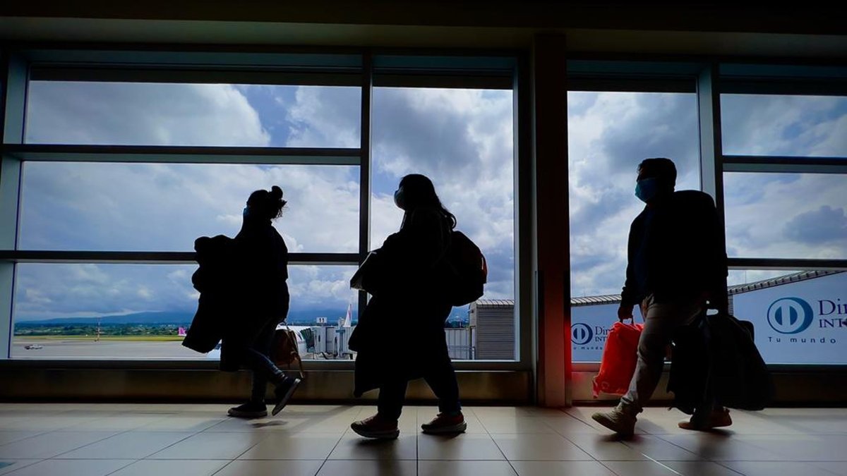 Retorno. El operativo de repatriación de los ecuatorianos de Ucrania es todo un éxito. El segundo avión llegó ayer sábado. Son 449 que están ya en el país.