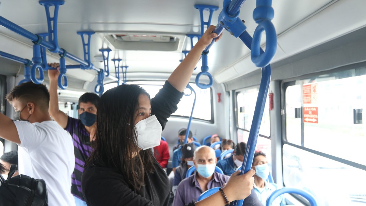 Ashley. Después de esta experiencia que pasó en el transporte público con su expareja, ella no se siente segura mostrando afecto, teme por su seguridad y de con quien esté.